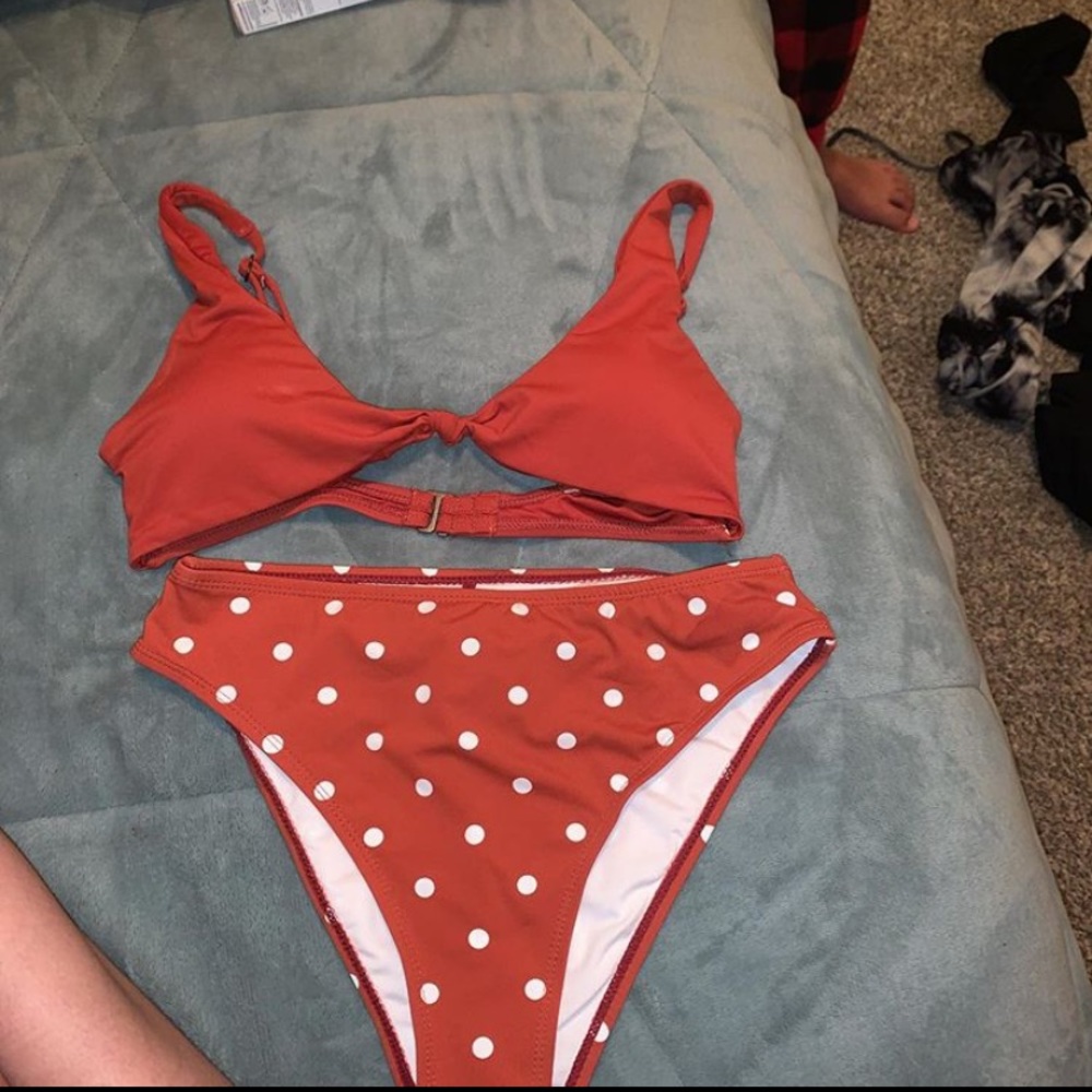 Bathing suit
